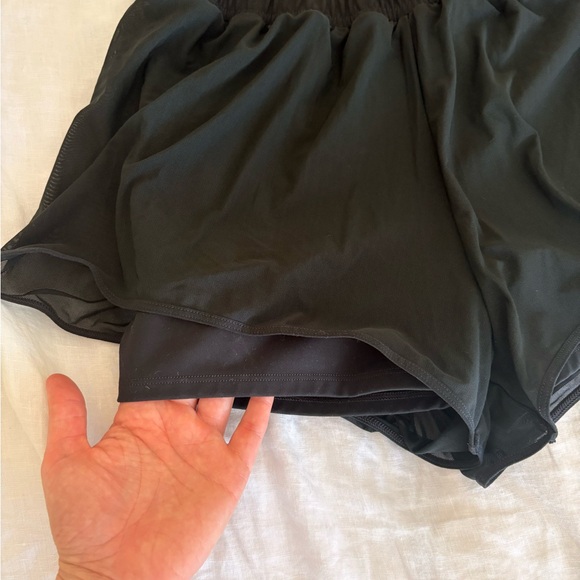 l*space Black Active shorts and bra set - Picture 4 of 6